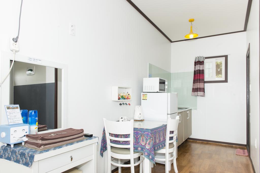 Healing House Villa Seogwipo Exterior photo